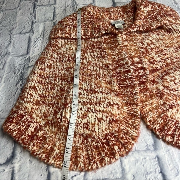 Ann Taylor wool poncho, cape - Picture 3 of 12